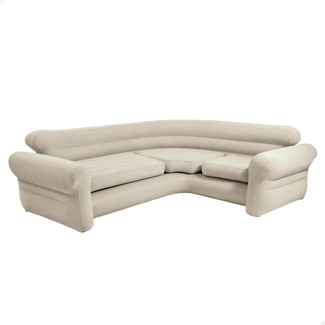 Sofa aus Samt mit Armlehnen