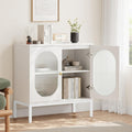 Glastueren und Hoehenverstellung an dem Sideboard