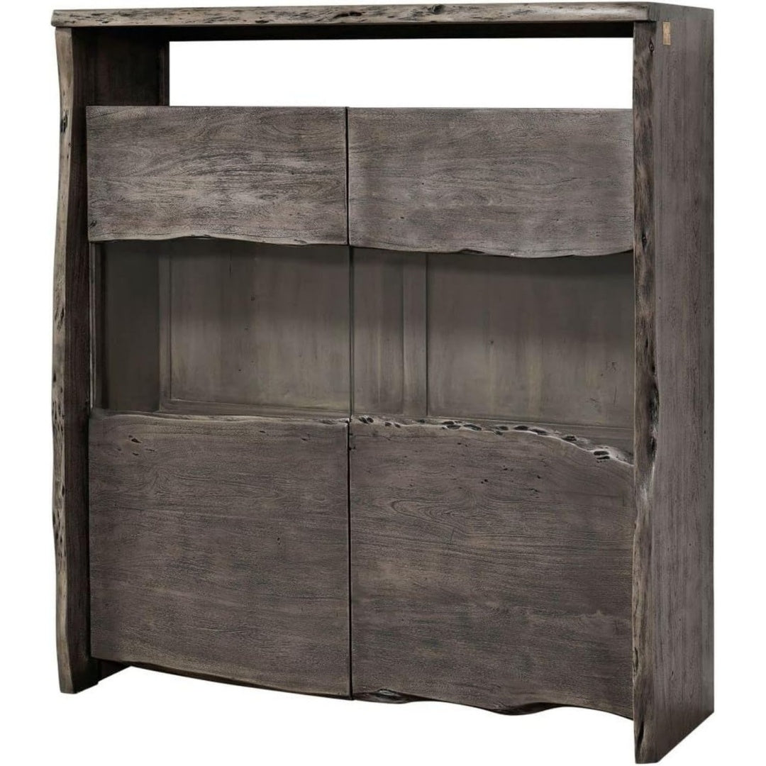 Hochschrank mit den Massen 131 x 45 x 147 cm