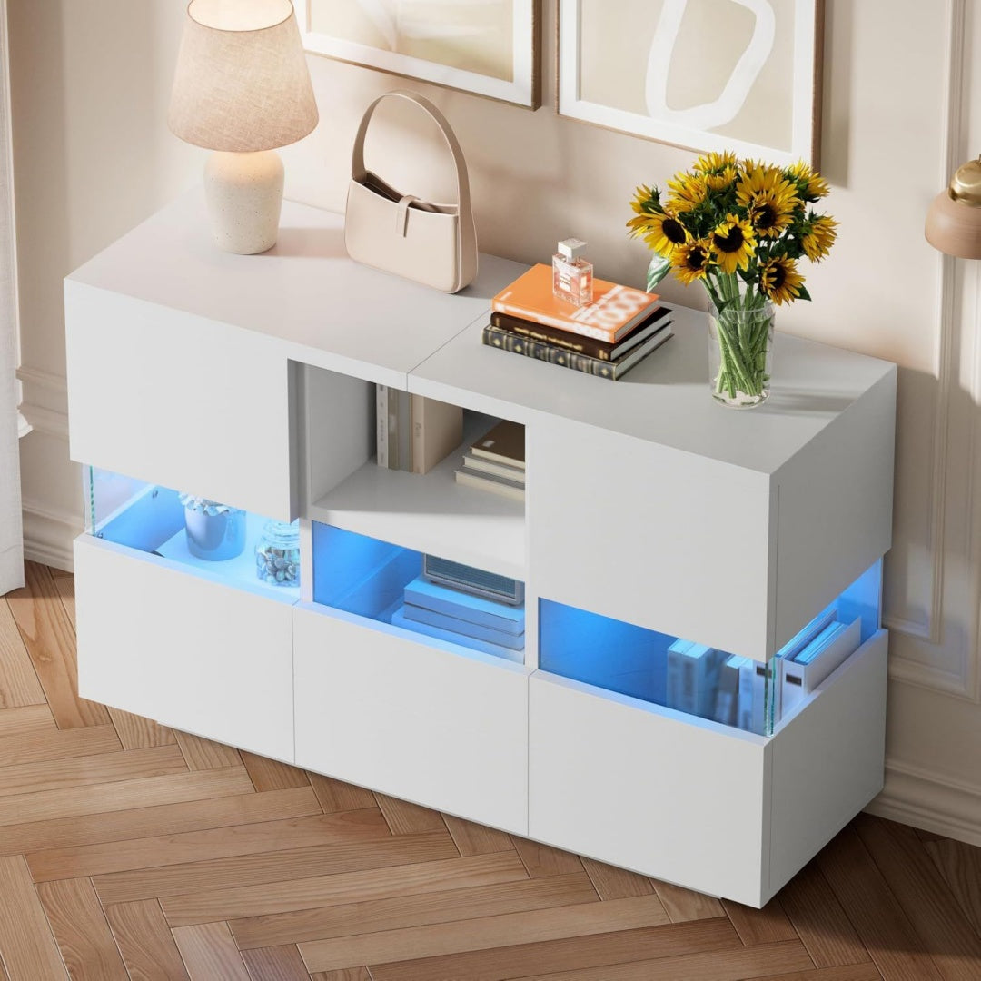 Sideboard mit den Massen 400 x 400 cm