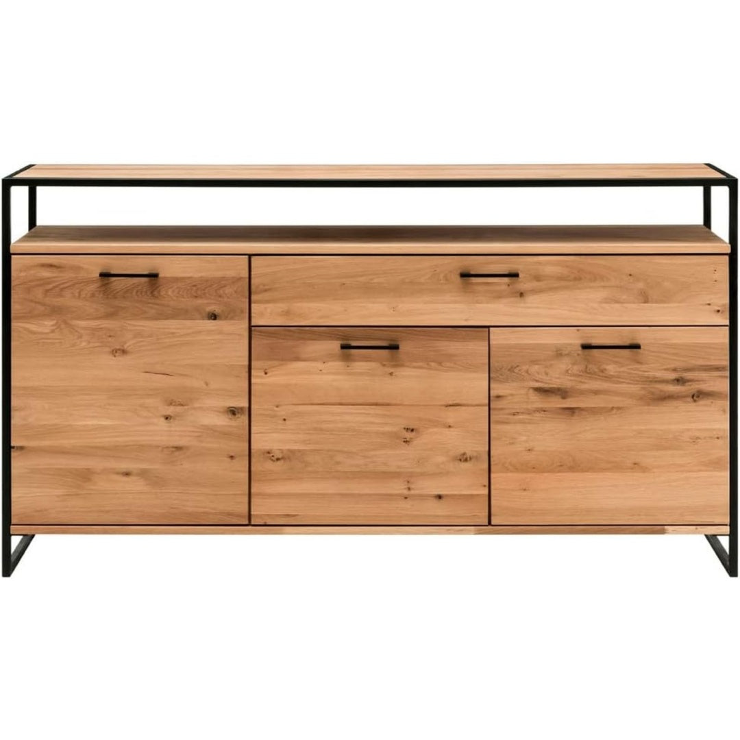 Sideboard mit sanft schliessenden Fronten und verstellbaren Ablagen