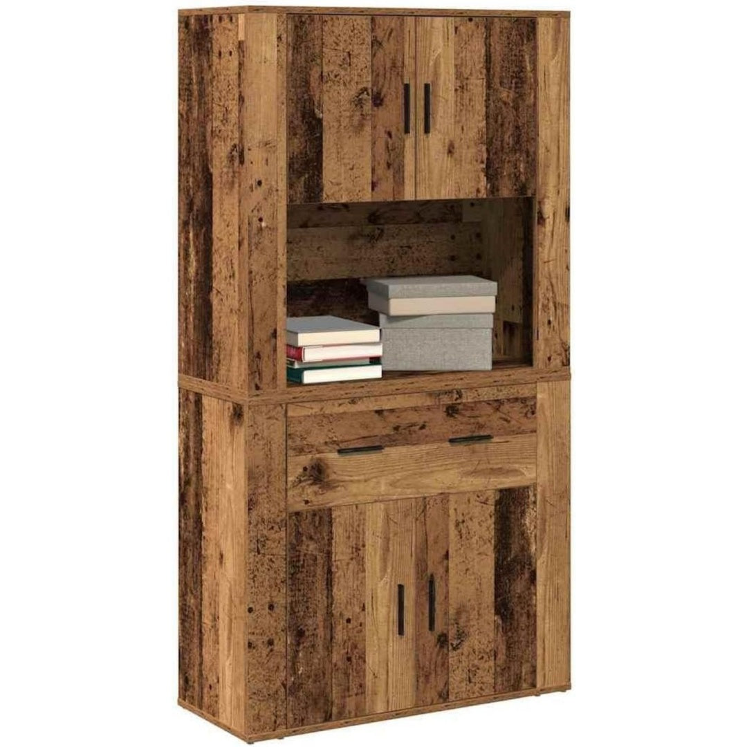 Der Hochschrank nimmt mit 80 x 33 x 150 cm Gestalt an
